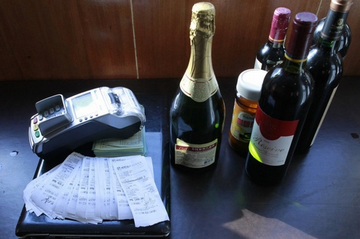 西安抓獲多名美女酒托一個月詐騙百萬（圖）