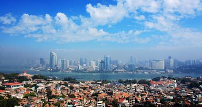 廈門海滄口岸銷毀24噸不合格進(jìn)口葡萄酒 