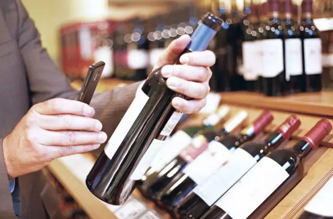 如何在商場購買一瓶好酒？