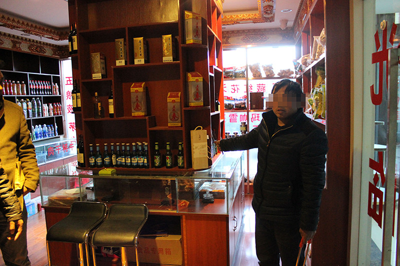 拉薩公安查扣假冒葡萄酒3324瓶案值60余萬(wàn)